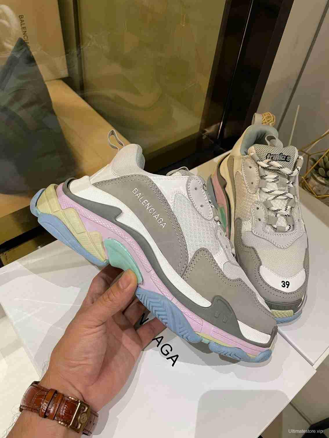 Men/Women Balenciaga Triple S Sneaker Grey Item Ab5580330