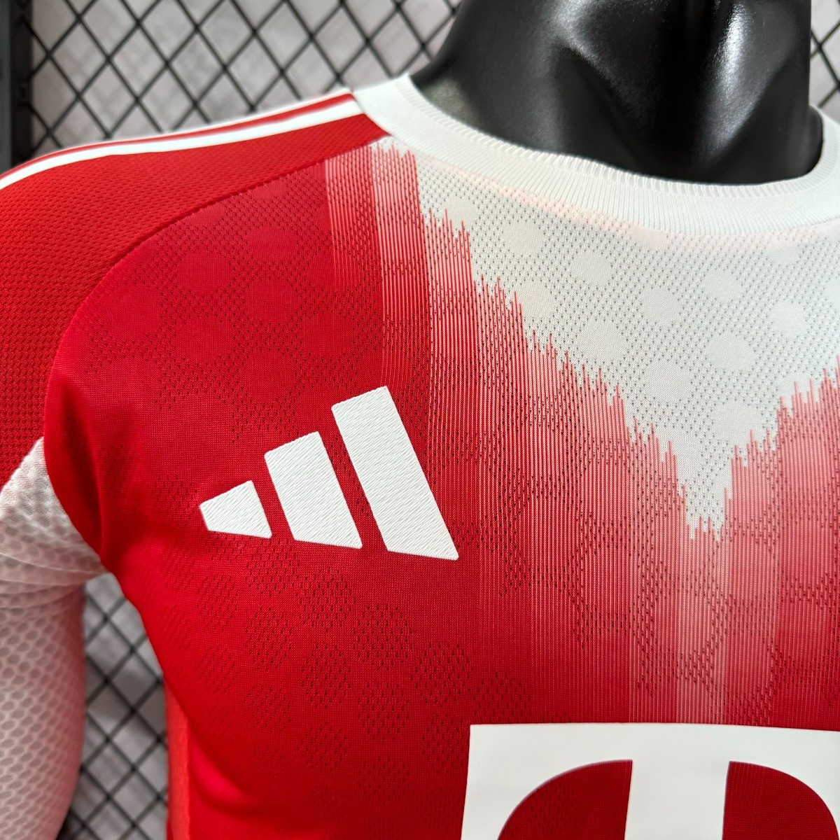 Player Version 25/26 Bayern Munich Home Long Sleeve Jersey