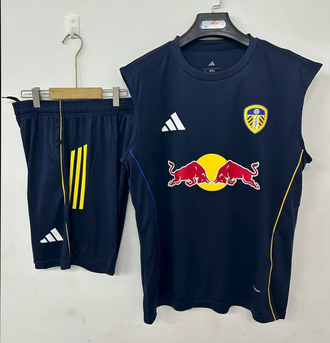 25/26 Leeds United Vest Jersey Royal Blue+ Shorts