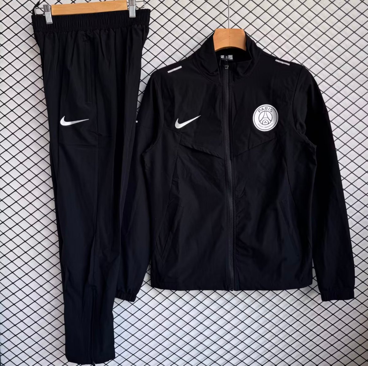 25/26 Paris Saint-Germain Black Full zipper Jacket Tracksuit+ long pants
